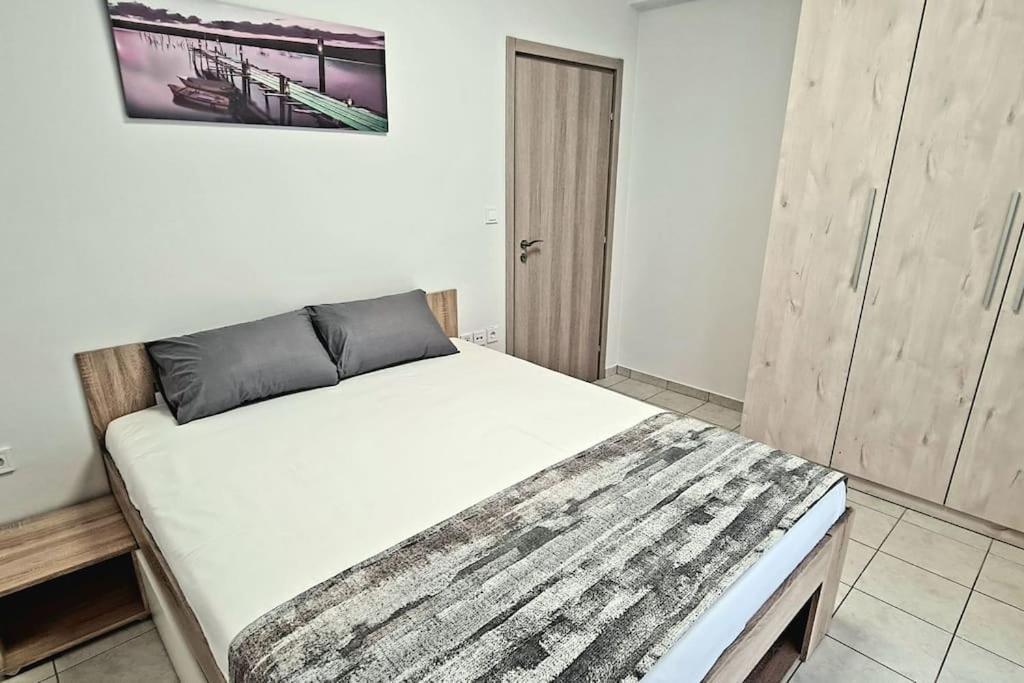 Ivanna Apartment Неа-Муданія Екстер'єр фото